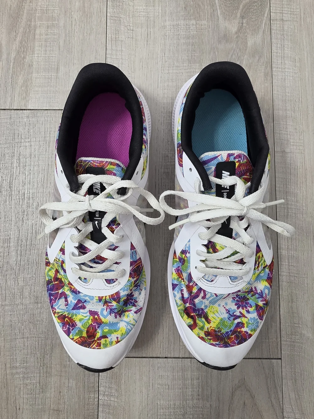 Nike White Running Sneakers with Multicolor Floral Print